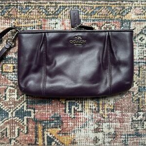 COACH COLLETE Dark Purple Eggplant Leather Zip Wristlet Clutch 9x5.5" F52153